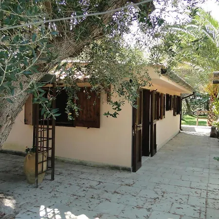 Vila Tenuta Ambrosia Taviano (Lecce)