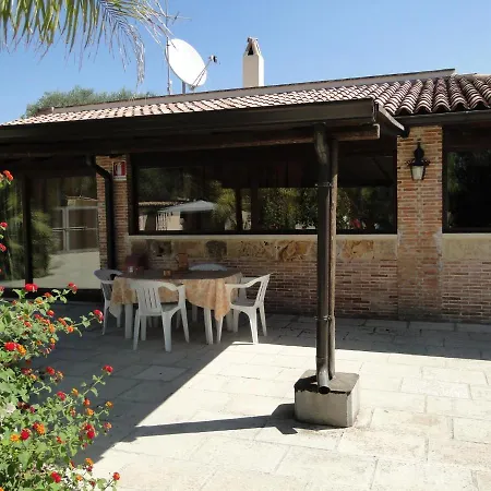 Vila Tenuta Ambrosia Taviano (Lecce)
